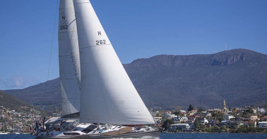 Hobart: Luxury Yacht Scenic Sailing Tour with Snacks - Price and Value: Why $120 for 3 Hours Can Make Sense