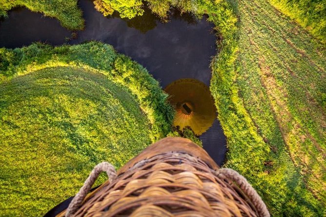 Hot Air Balloon Flight Brisbane with Vineyard Breakfast - Should You Book This Brisbane Balloon and Vineyard Breakfast?
