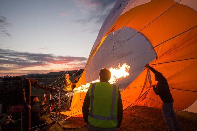 Hot Air Balloon Flights in Perth (Avon Valley) with breakfast - Landing day details: calm landing, but be ready