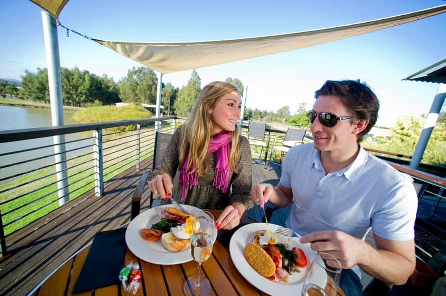 Hunter Valley: Sunrise Balloon Ride with Bubbly Breakfast - Why the $261 Price Can Make Sense for a Sunrise Balloon