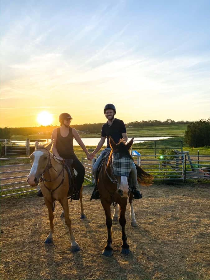 Hunter Valley: Sunset Horse Riding Tour 90min - What to bring, what not to bring, and the non-negotiables