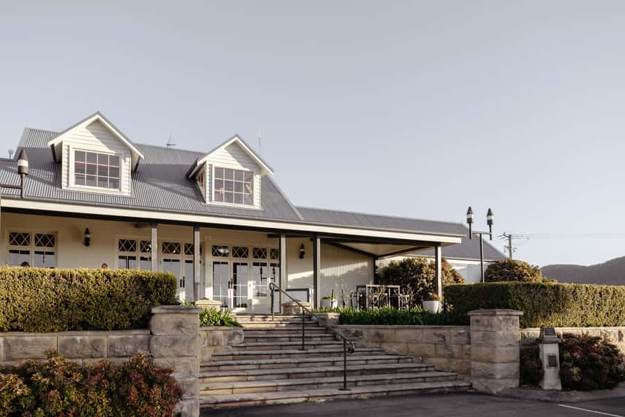 Hunter Valley: Wine Tour with 2-Course Lunch, Choc & Cheese - Chocolate After Lunch: Hunter Valley Chocolate Company at Twenty-3-Twenty