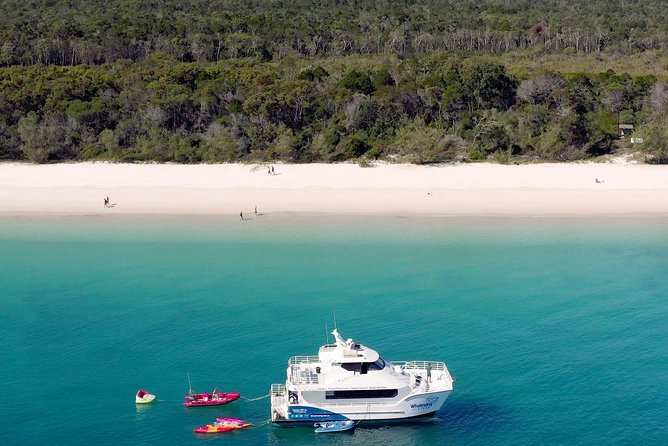K'gari (Fraser Island) West Coast Half Day Cruise from Hervey Bay - Getting to the West Coast, Round Island and Pelican Bank along the way