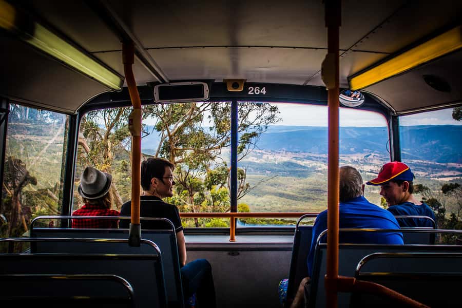 Katoomba: Blue Mountains Full-Day Hop-On Hop-Off Bus Tour - Key things that make this bus day work