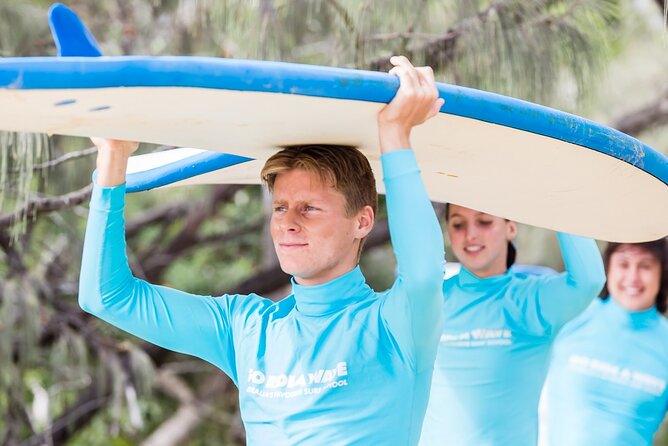 Learn to Surf at Noosa on the Sunshine Coast - Instructor Coaching Style: What People Tend to Praise