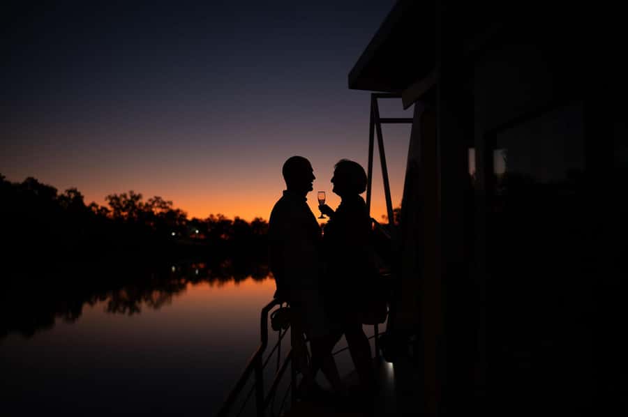 Longreach: Drover's Sunset Cruise & Outback Dinner & Show - Tips to Make Your Evening Smoother