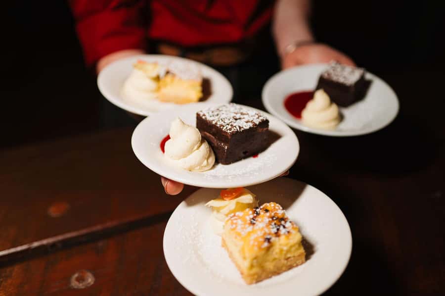 Longreach: Smithy's Outback Dinner and Show - Drinks, Licensed Bar, and Planning Your Night