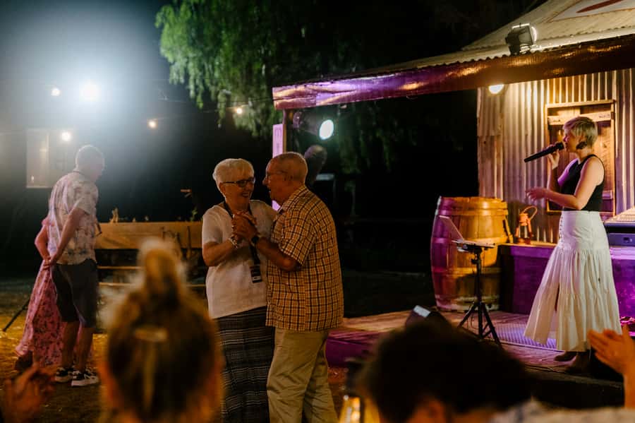 Longreach: Smithy's Outback Dinner and Show - Comfort Tips That Actually Matter: Jacket and Night Timing
