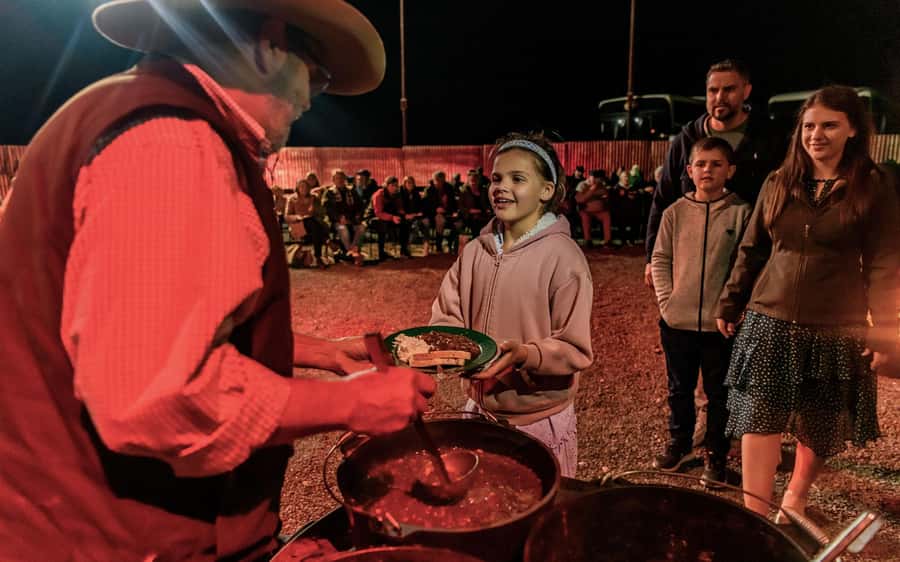 Longreach: Sunset Paddlewheeler Cruise, Show and Dinner - Should you book Outback Pioneers sunset paddlewheeler cruise? My decision guide