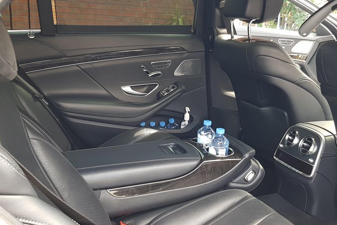 Luxury Private Airport Transfer Melbourne - Luxury and private comfort in the middle of a travel day