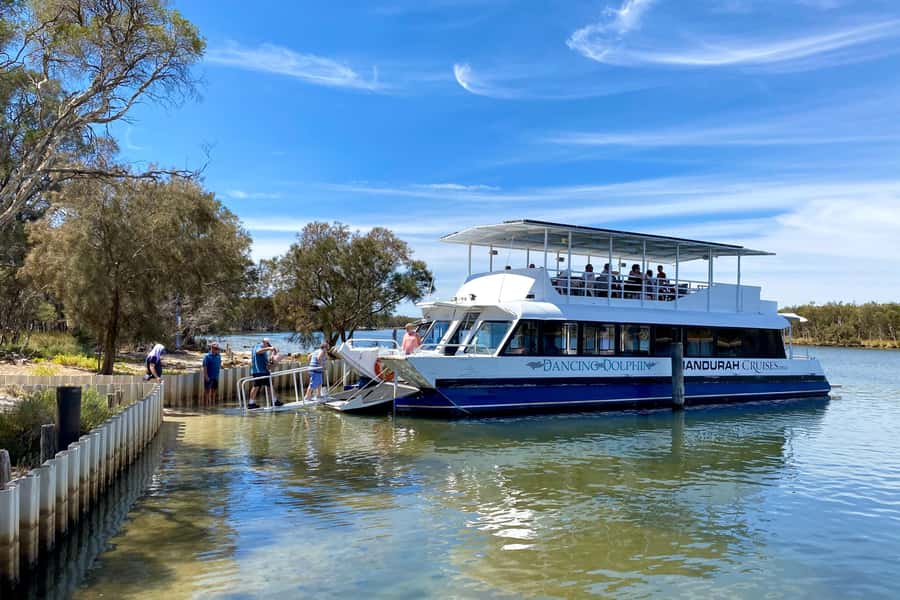 Mandurah: Murray River Lunch Cruise - On-deck bar time, tea/coffee rules, and what to pack for weather