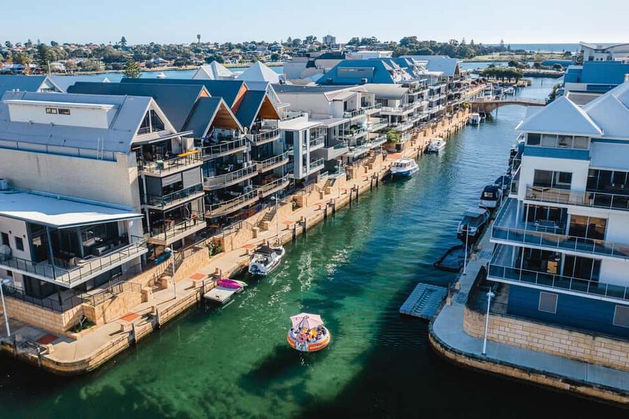 Mandurah: Self-Drive BBQ Boat Hire - Should You Book This Mandurah Self-Drive BBQ Boat?
