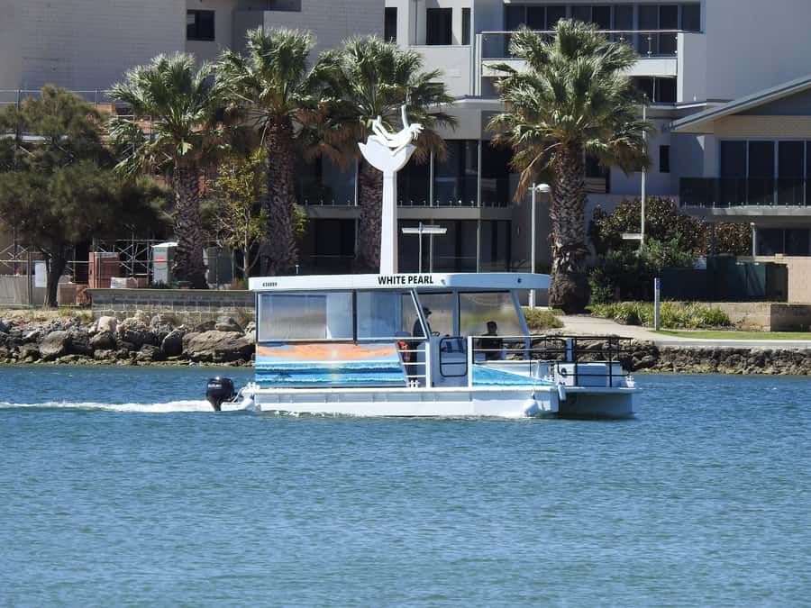 Mandurah: Sightseeing Dolphin Cruise with Tour Guide - Mandurah’s inland waterways, not open ocean