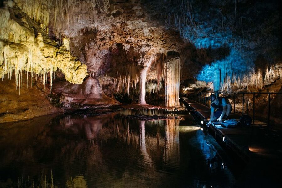 Margaret River: Lake Cave Fully-Guided Tour - How the 1-hour fully guided flow actually feels on the ground