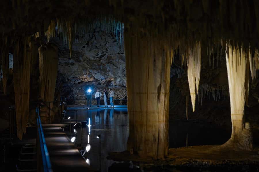 Margaret River: Lake Cave Fully-Guided Tour - Stairs, fit check, and the one thing you should not ignore