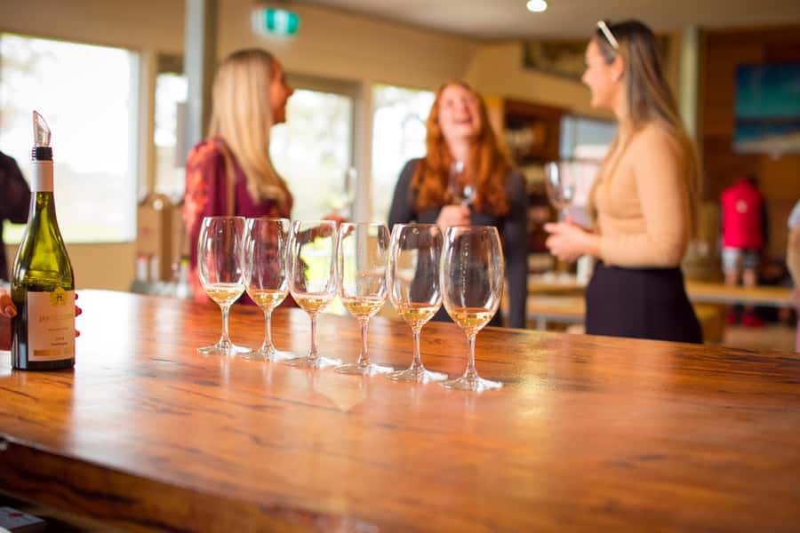 Margaret River: Winery Tour with Lunch and Brewery Visit - Groove of Stops: Cheese and Nougat, Then a Real Lunch