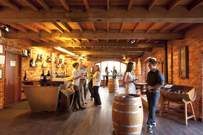 McLaren Vale North Hop-On Hop-Off Wine Tour - McLaren Vale North: the easy way to drink smarter