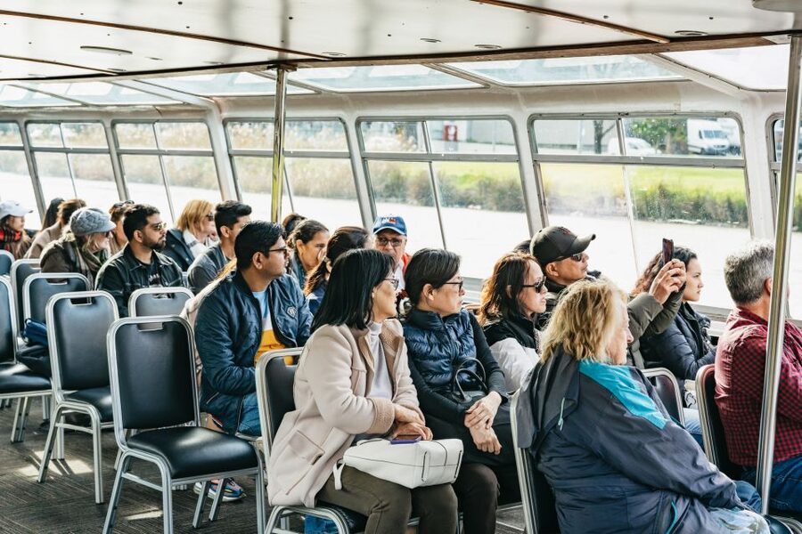 Melbourne: 1-Hour Gardens and Sporting Precinct River Cruise - Onboard Commentary, Coffee, and the Comfort Factor