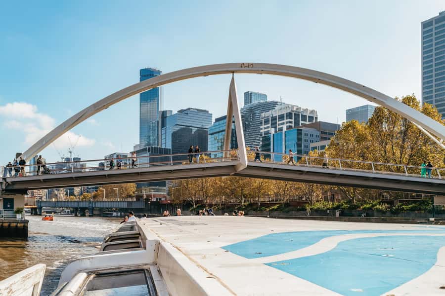 Melbourne: 2-Hour City Highlights River Cruise - The pace, the optional break, and the boat switch reality