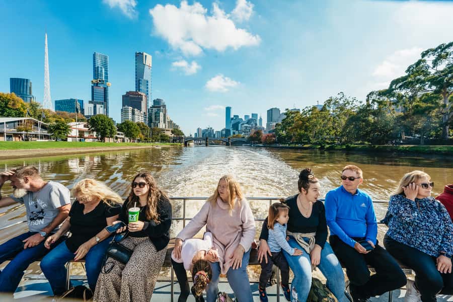 Melbourne: 2-Hour City Highlights River Cruise - Comfort, tea and coffee, and what you can buy onboard
