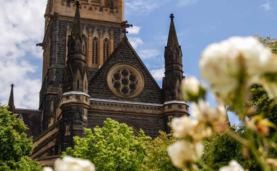Melbourne: City Highlights Group Tour by Bus - Flinders Street, St Paul’s, and Federation Square From the Bus Window