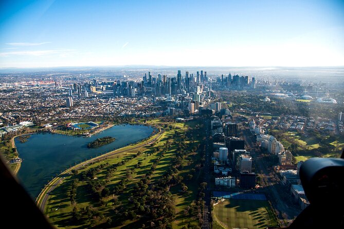 Melbourne City Scenic Helicopter Ride - Melbourne Star and Eureka Skyjack, plus St Kilda Pier from above