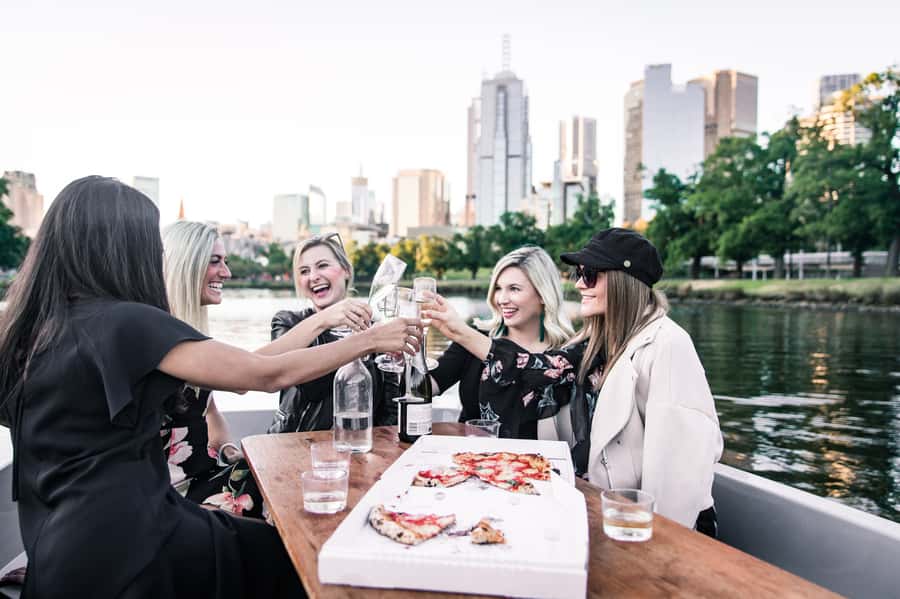 Melbourne: Electric Picnic Boat Rental on the Yarra River - Why a self-drive electric Yarra cruise beats the usual tour