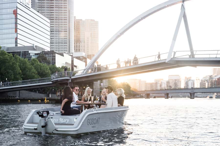 Melbourne: Electric Picnic Boat Rental on the Yarra River - How the 1 to 3 hour rentals shape your route and photo stops