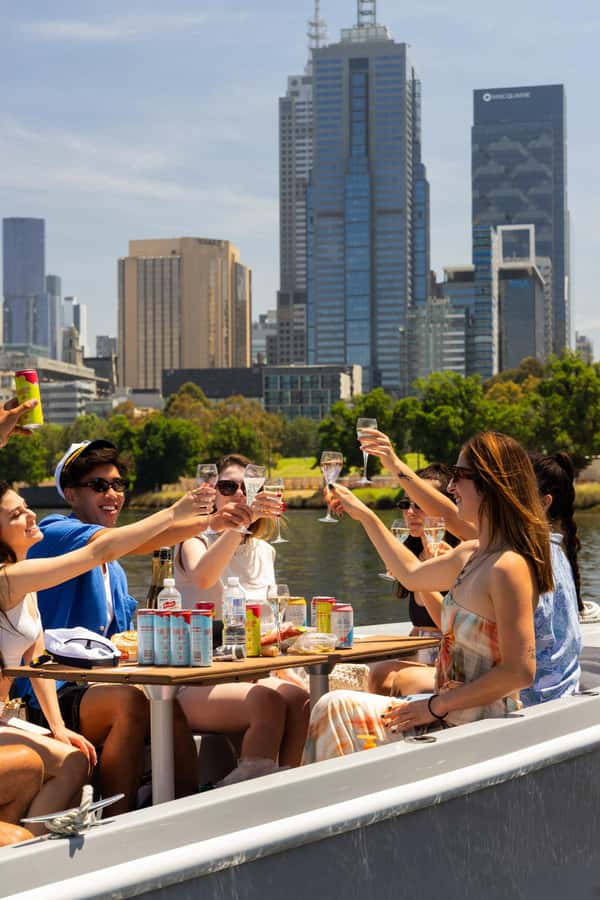 Melbourne: Electric Picnic Boat Rental on the Yarra River - What you see from the Yarra, and how to time it for the best vibe