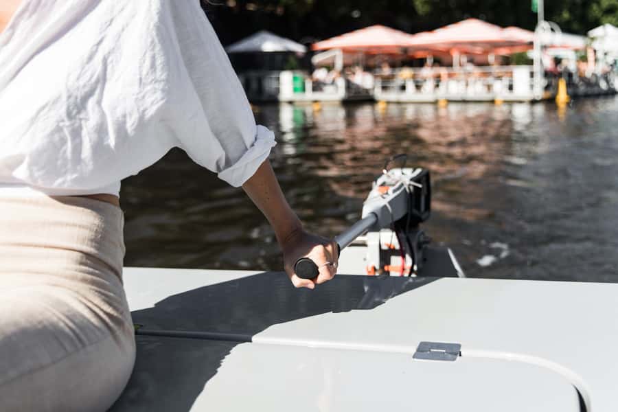 Melbourne: Electric Picnic Boat Rental on the Yarra River - Should you book the GoBoat Melbourne electric picnic boat rental?