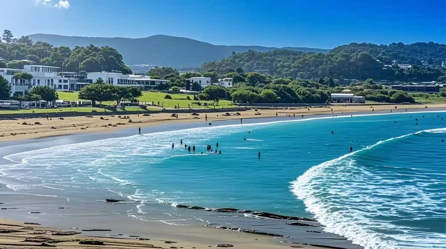 Melbourne Great Ocean Rd Reverse Tour London Bridge Wildlife - Reverse Great Ocean Road: why the day feels calmer