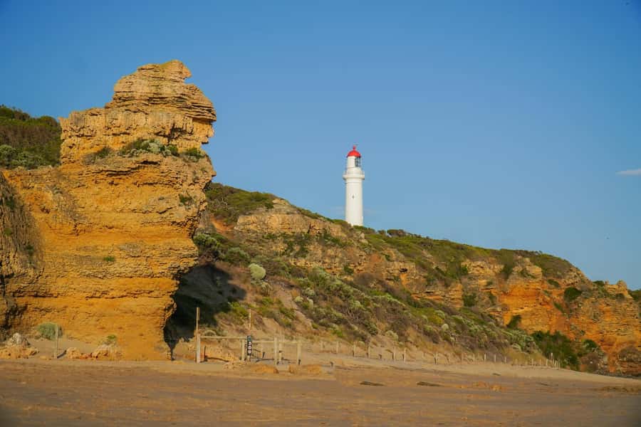 Melbourne: Great Ocean Road Adventure with Iconic Stops - A 12-hour Great Ocean Road sweep, lighthouse to limestone