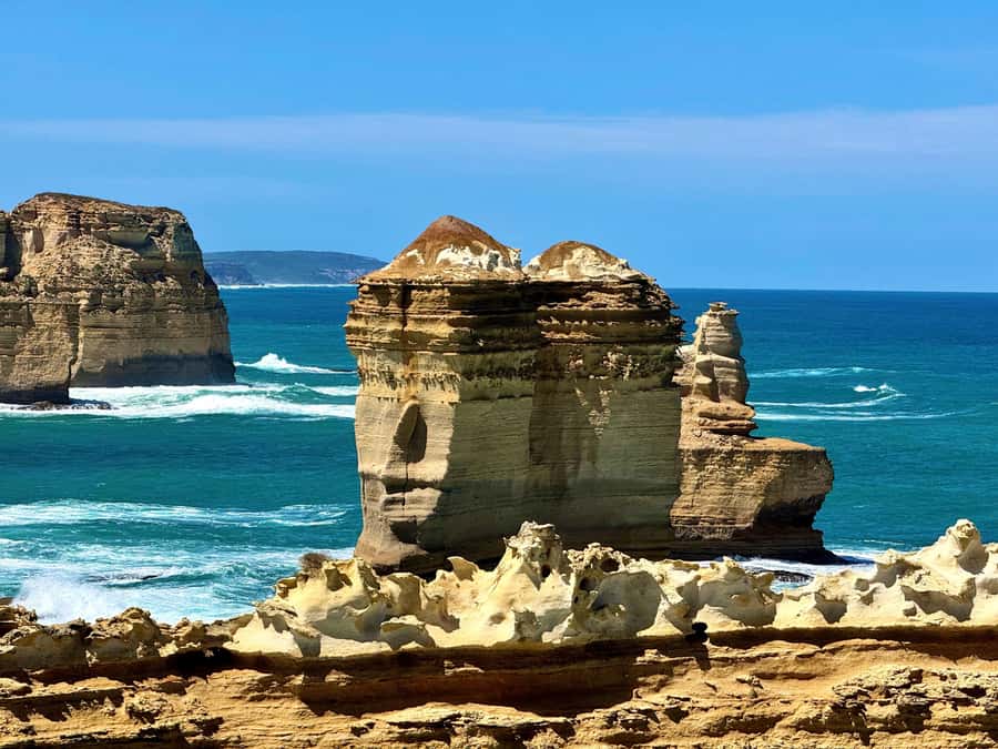 Melbourne Great Ocean Road Benz SmallGroup&LuxCoach BigGroup - Loch Ard Gorge: where the cliffs get personal