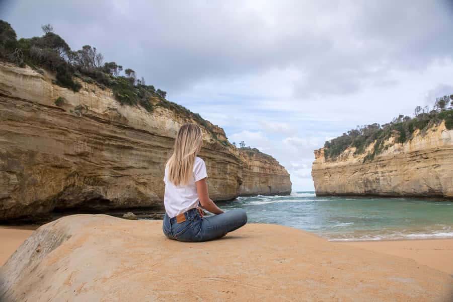 Melbourne: Great Ocean Road & Rainforest Trip - Shipwreck Coast: when the story catches up to the view