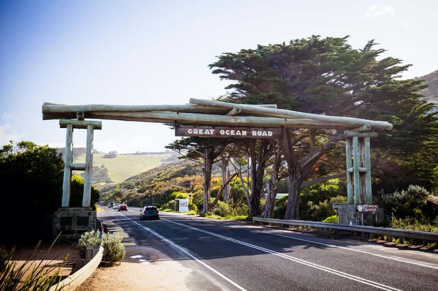 Melbourne: Great Ocean Road to 12 Apostles via the Coastline - Apollo Bay Lunch Break, and Where You Can Actually Pause