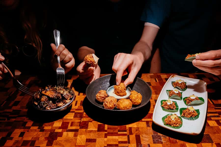 Melbourne: Guided Night-Time Food Walking Tour - Price and value: $131 for 3 hours and four-stop eating