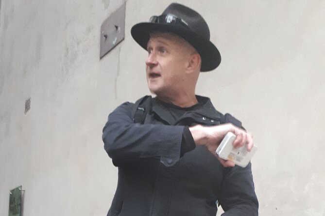 Melbourne Historical Walking Tour: Crime, Gangsters & Lolly Shops - Who this tour is best for (and who should skip it)