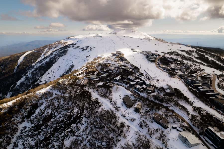 Melbourne: Mt Buller Snow Tour-Save on Hire & True 5 Hrs Fun - Getting to the Village, or Horse Hill, then using your 5 hours right