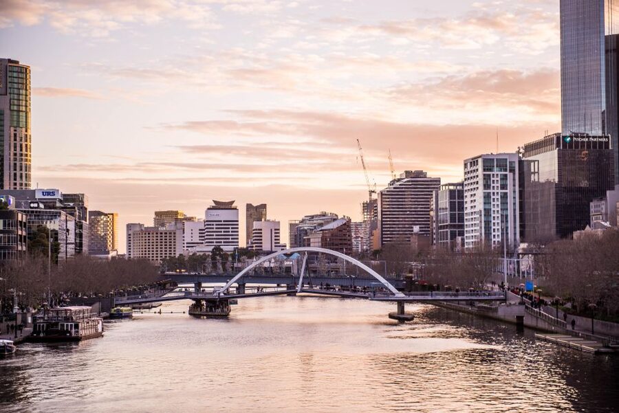 Melbourne: Spirit Of Melbourne Yarra River Lunch Cruise - Value check: does $95 feel fair for food plus drinks?