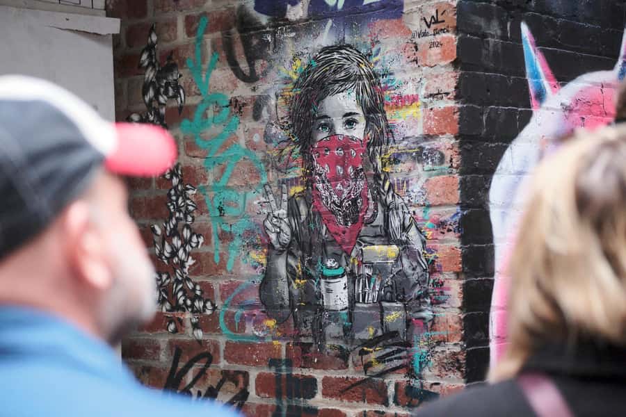 Melbourne: Street Art Walking Tour with a Street Artist - Street art 101 in motion: how the guide explains tags, graffiti, and style