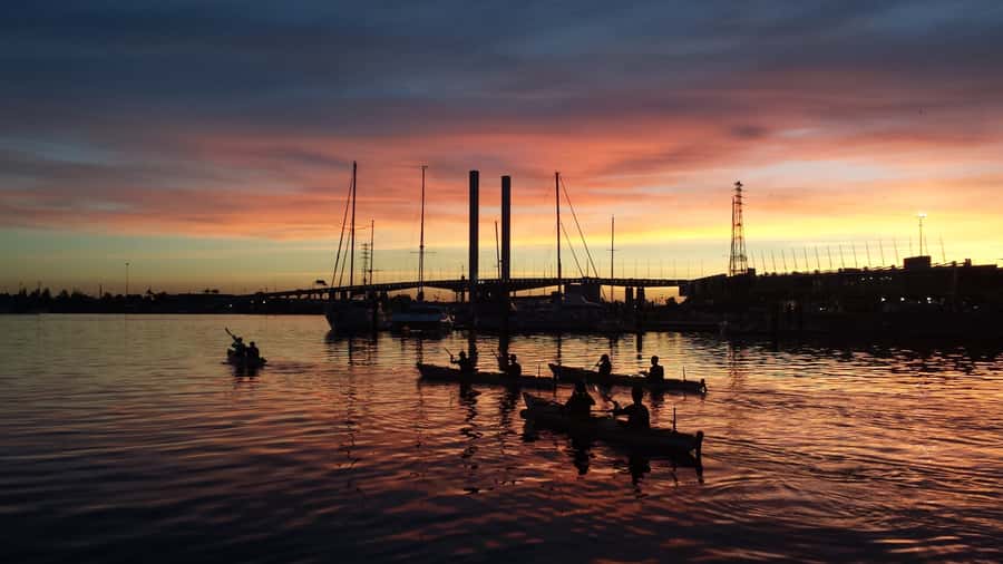 Melbourne: Sunset Kayak Tour with Dinner - Key things that make this tour worth your time