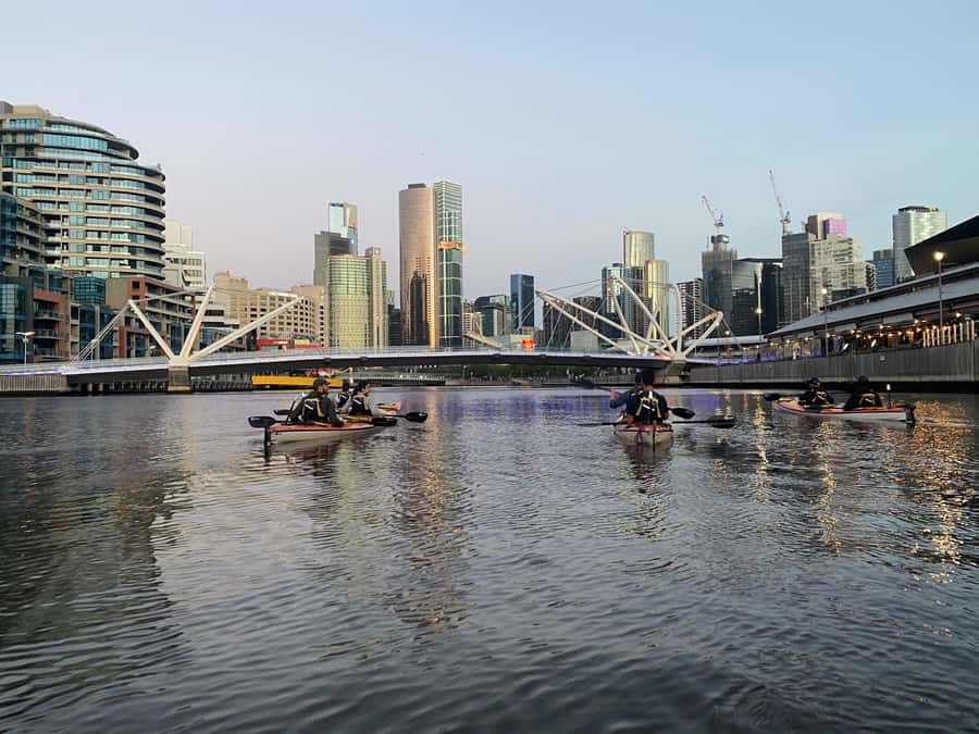 Melbourne: Sunset Kayak Tour with Dinner - On-Water Fish and Chips, Served While You Stay Seated