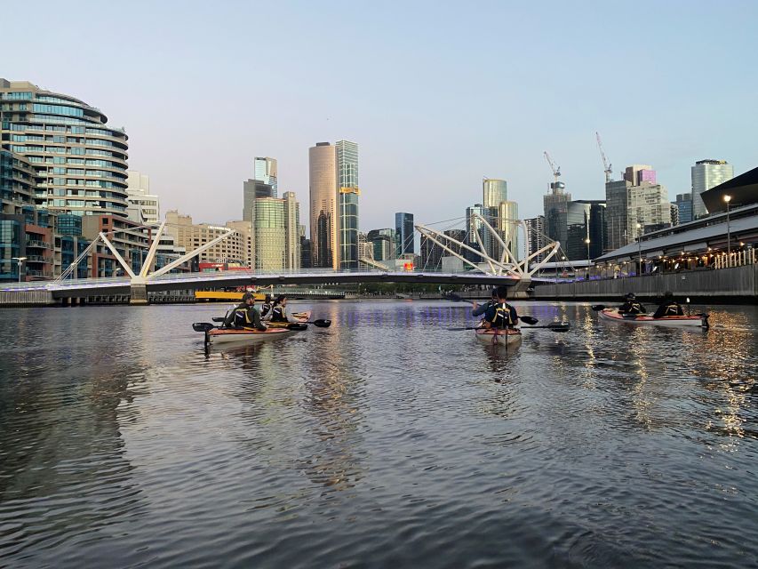 Melbourne: Sunset Kayak Tour with Dinner - Continue Upstream After Dinner, Past Bolte Bridge and Southbank