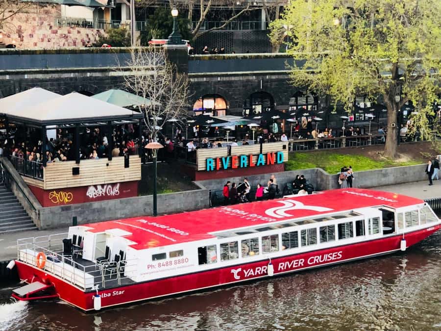 Melbourne: Yarra River Sightseeing Cruise - The 1-hour rhythm on the Yarra River