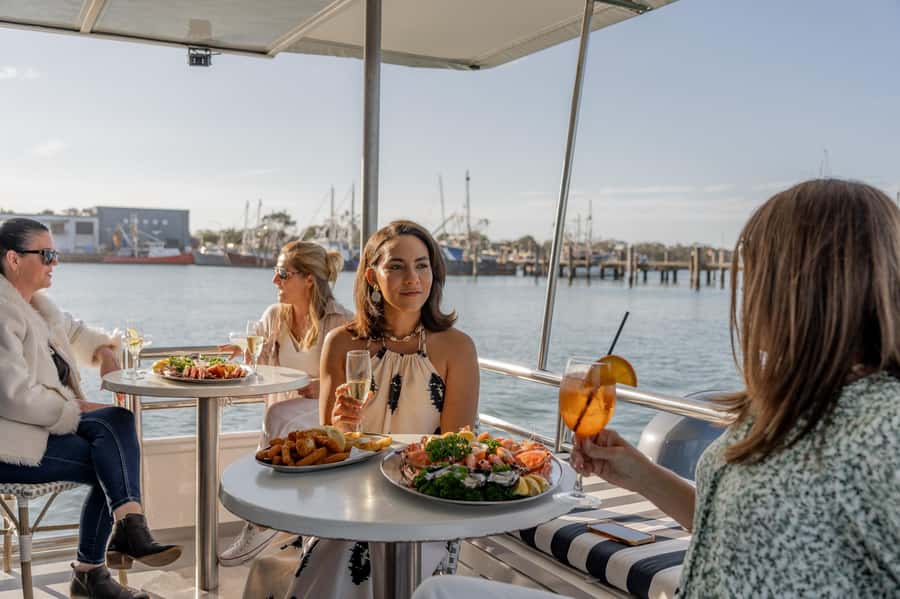 Mooloolaba: Seafood Lunch Cruise - Lunch choices: the menu that keeps everyone happy