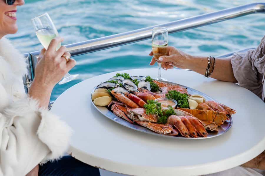 Mooloolaba: Seafood Lunch Cruise - Who this cruise suits best