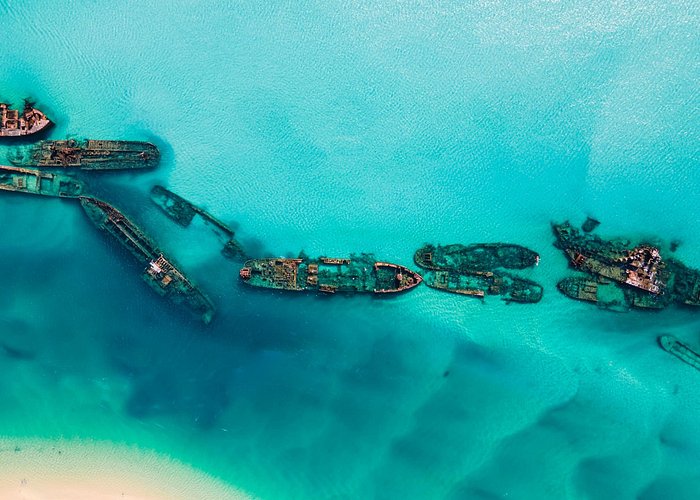 Moreton Island Day Trip (Kayak, Snorkel & Sandboard) frm Brisbane or Gold Coast - Lunch on the beach: what to expect between activities