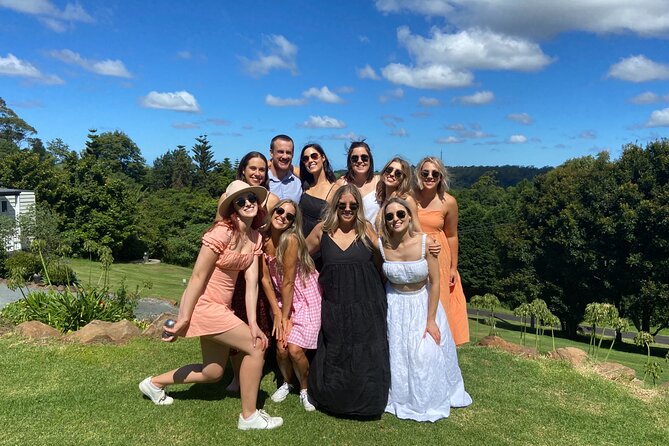 Mount Tamborine Deluxe Wine Tasting with Two Course Lunch - Stop 1, Mount Tamborine: lookouts, hang-gliders, and first tastings of the day