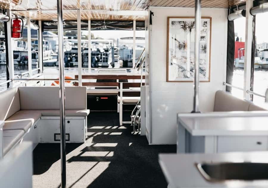 Noosaville: Noosa River Sunset Cruise - Who should book this cruise, and who might skip it