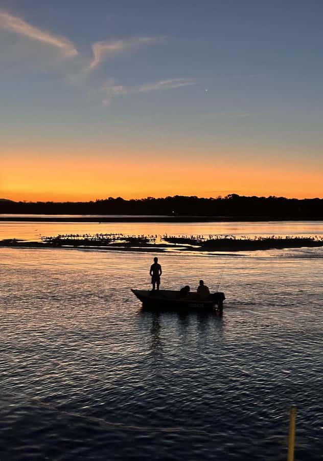 Noosaville: Noosa River Sunset Cruise - A best-seat view of the Noosa River right before dusk